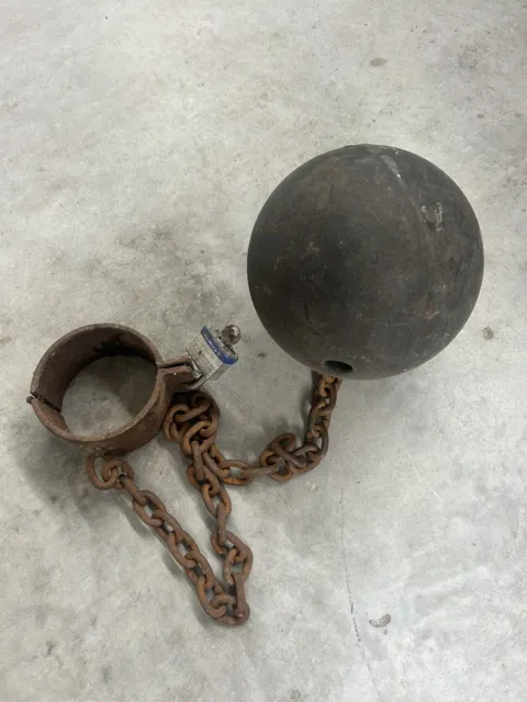 Antique Ball & Chain Prison Iron Heavy Ball Shackle And Cuff