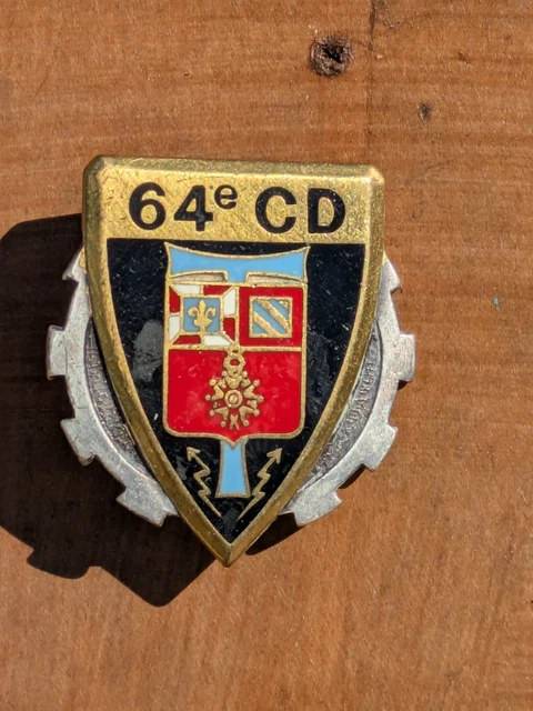 ORIGINAL MILITAIRE INSIGNE 34º Régiment D’infanterie / Drago Tbe EUR 8