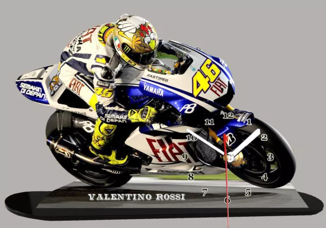 HORLOGE MINIATURE, MOTO VALENTINO ROSSI SUR YAMAHA EN HORLOGE, rossi-01