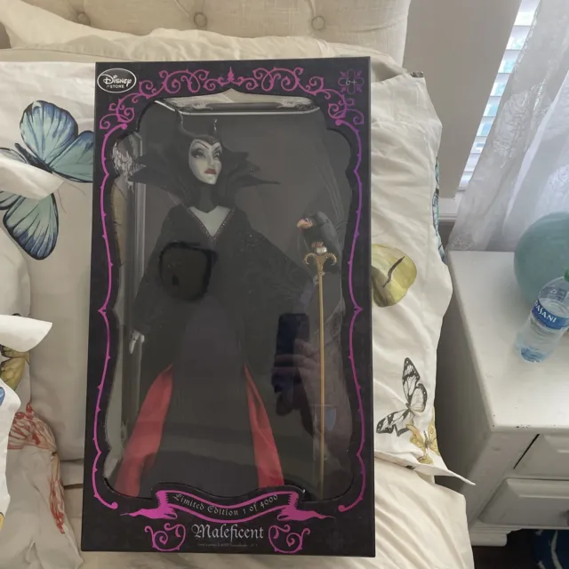 DISNEY STORE MALEFICENT 17” DOLL LIMITED EDITION 4000 Made SLEEPING BEAUTY