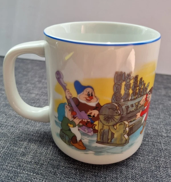Vintage Disney Disneyland Japan Snow White & The Seven Dwarves Mug 3