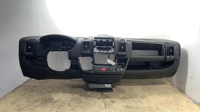 CALANDRE PEUGEOT BOXER 3 1612243280 EUR 100,00 - FR