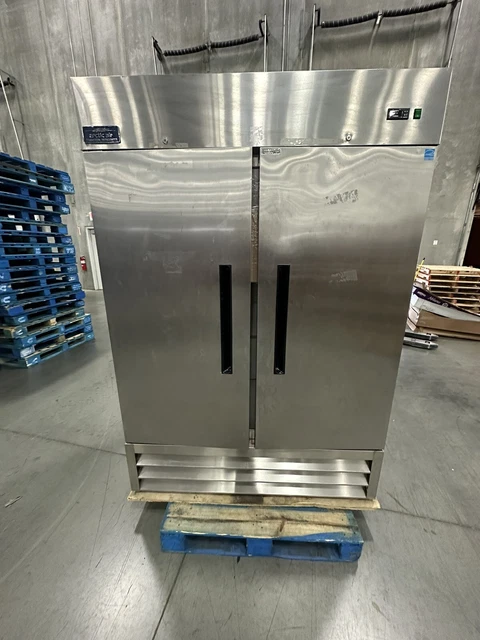 Arctic Air AR49 Commercial Double Door Reach In Refrigerator Approved Arctic Air AR49 Commercial Double Door Reach In Refrigerator Approved