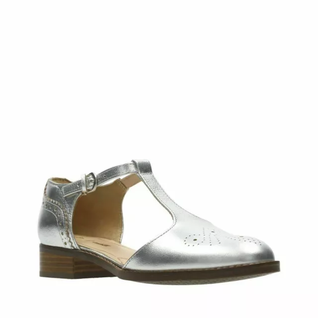 Clarks netley daisy shoes deals