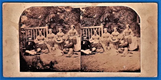early private salt print stereoview photo stereo family group France ca 1855