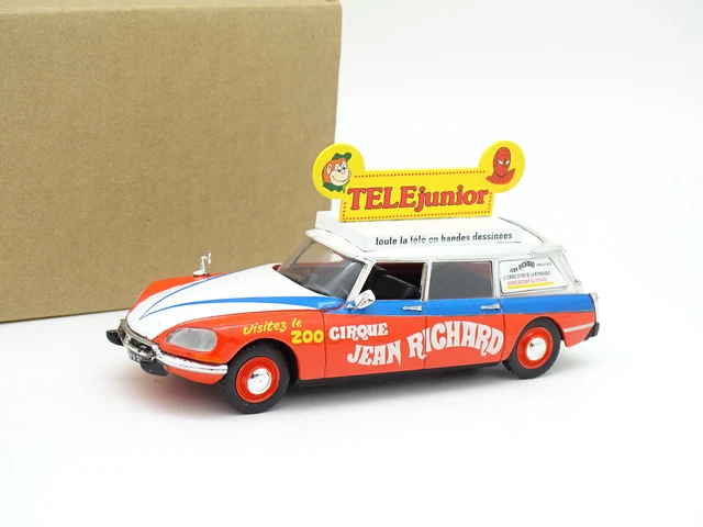 PEUGEOT 504 BREAK DU CIRQUE PINDER JEAN RICHARD 1965.(1/43éme). ODEON