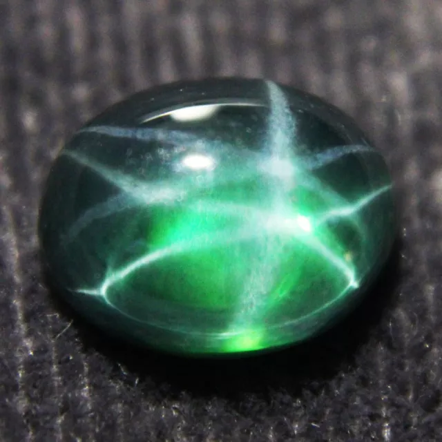 4,30 Kt 6 Strahlen Grüner Stern Natur Saphir Cabochon Lose Edelsteine 10x8 mm