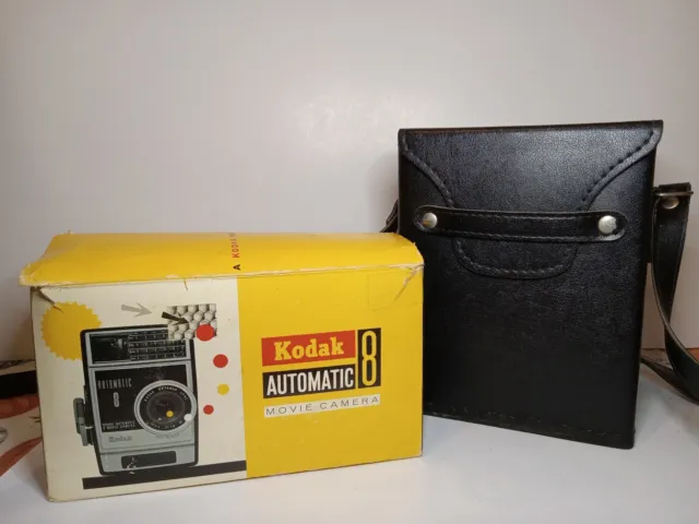 Cámara de cine automática Kodak 8 películas con caja y estuche rígido negro