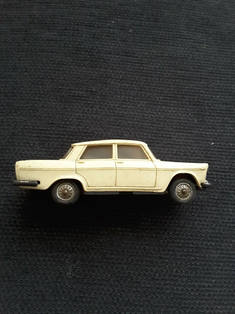 Norev N°58 Lancia Flaminia 1/43 Avec Remorque Et Bateau - Plastique, Occasion