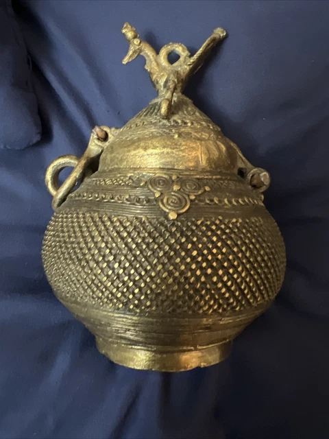 Antiques Vintage Orissa Peacock Jali Dokra Work Betel Nut Box