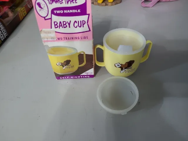 Vtg 1960's Yellow Tommee Tippee Baby Sippy Trainer Cup with Lids 2 Handles