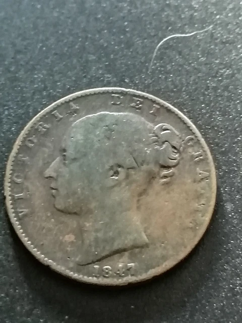 Royaume-Uni monnaie anglaise farthing Victoria young head 1847