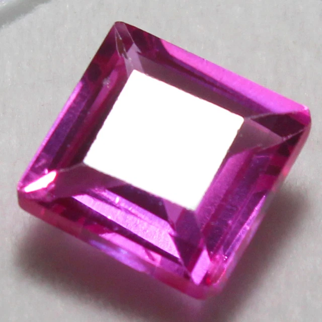 Béryl Rouge Bixbite Naturel 9,00 Ct - Qualité Supérieure - Thaïlande