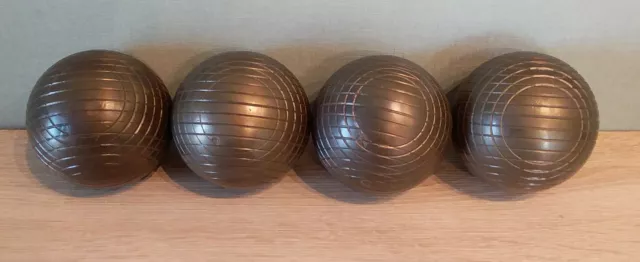 4 boules Lyonnaises identiques (pétanque) Laiton - Diamètre 9,6 cm - Bon état !