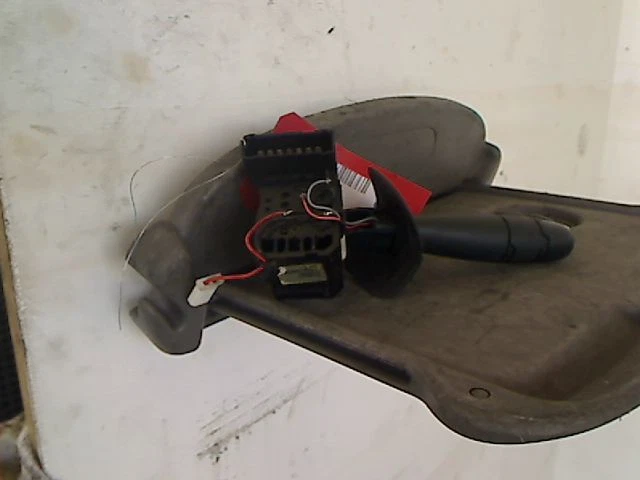 7701047552 COMMUTATEUR COMMODO GAUCHE Renault MEGANE 1 PHASE 1 1997