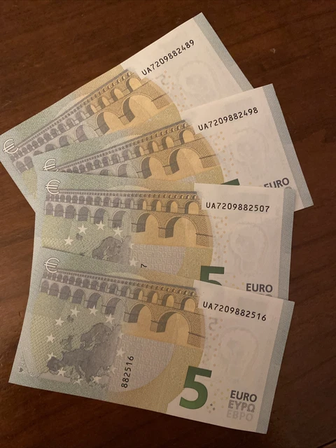 Série de 4 billets de 5 euros € neufs christine lagarde 2013   U012H1