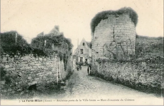 X15 / Dept 02 Cpa La Ferte Milon Ancienne Porte De La Ville Neuve