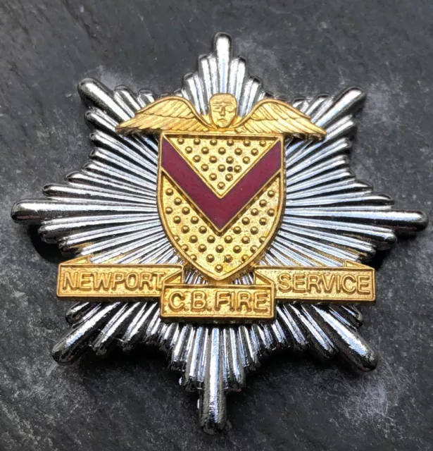 OBSOLETE NEWPORT COUNTY BOROUGH FIRE BRIGADE Cap Badge