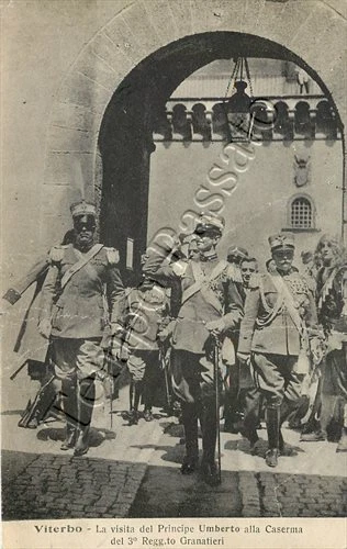 Cartolina di Viterbo, principe Umberto visita caserma 3° reggimento granatieri