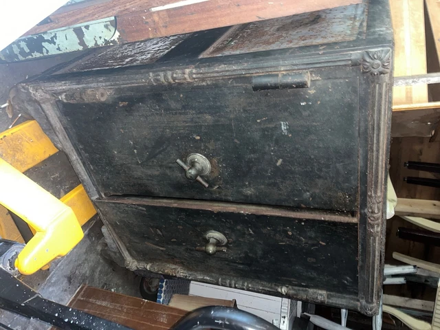 Very Large Antique Hall’s safe mint condition Very Large Antique Hall’s safe mint condition