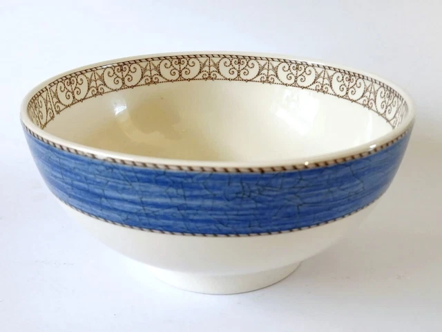 WEDGWOOD SARAH'S GARDEN Serving Bowl Malus Domestica Inch