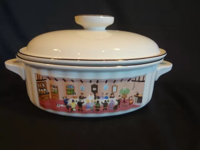 Villeroy & Boch - Design Naif -  3 Quart Oval Casserole with Lid - Wedding