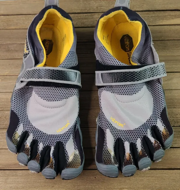 Vibram Mens Five Fingers M3418 Gray Yellow Low Top Slip On Running Shoes SZ(41)