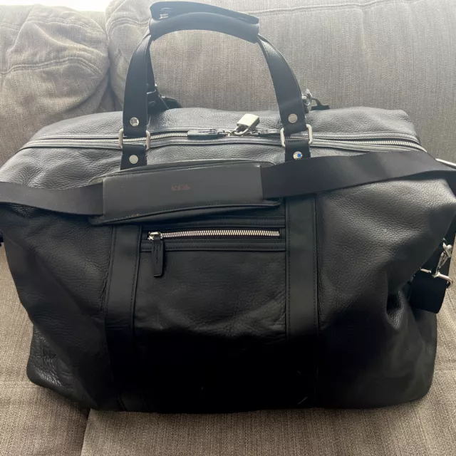 Tumi Carry-On Duffel Bag Black Leather -excellent Condition