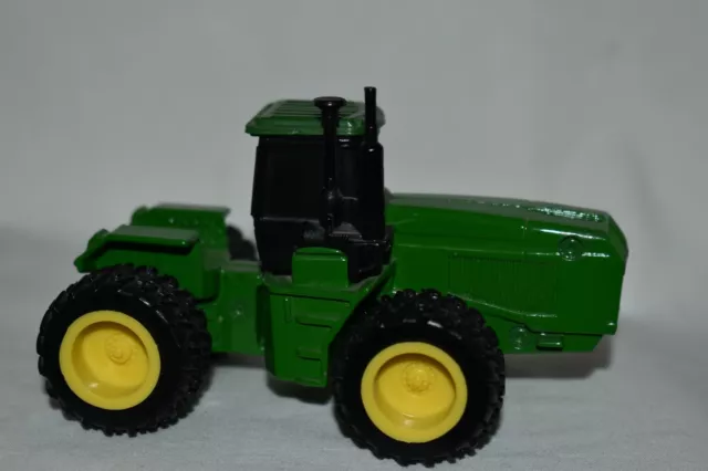 Ertl 1:64 John Deere 8560 4WD Tractor W/Duals