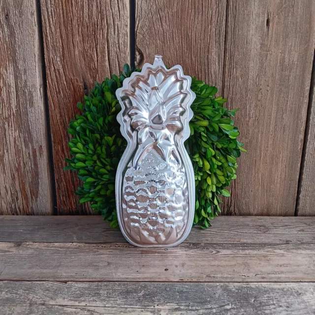 Vintage Pineapple Metal Jello Mold Gelatin Aluminum Farmhouse Kitchen Wall Decor