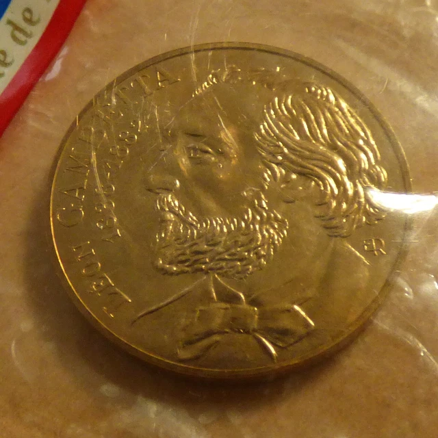 N-O-A : France 10 francs 1982 Gambetta ESSAI coin in original seal             .