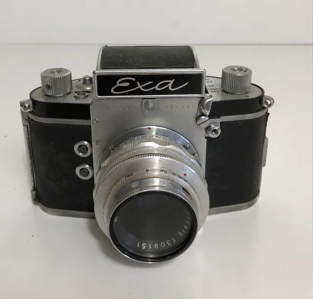 Exa  35mm Film SLR Camera, E. Ludwig Meritar f/2.9 50mm lens & case .