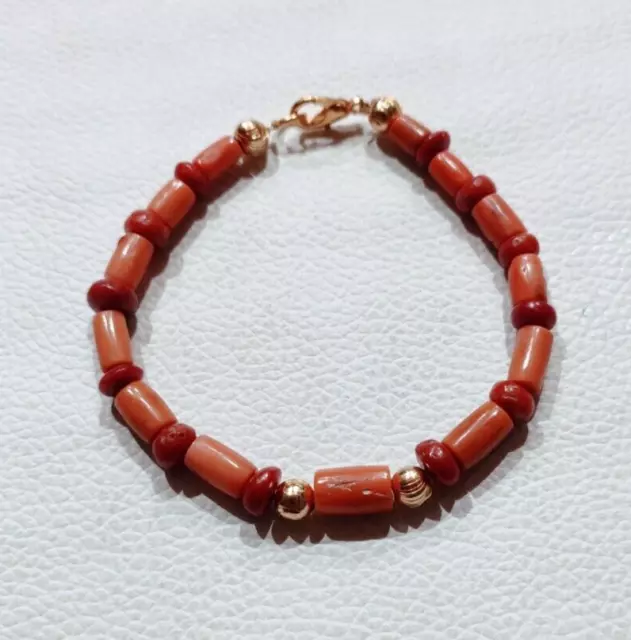 Bracciale con perline di corallo rosso-arancio naturale italiano. Bracciale...