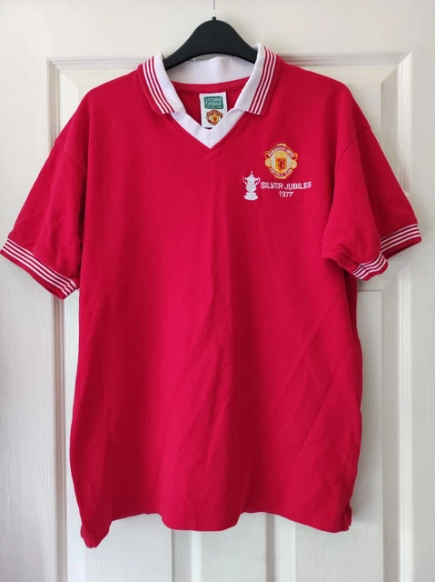 MANCHESTER UNITED ' Score Draw' Retro Football Shirt. XL