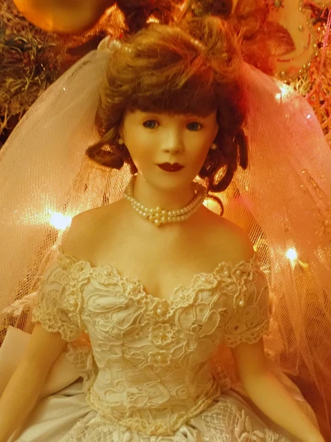 Paradise galleries Treasury collection June Bride doll no box or COA 3