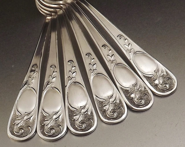 SFAM CHAMBLY 12 CUILLERES A CAFE MODELE RUSSE EN METAL ARGENTE COFFRET