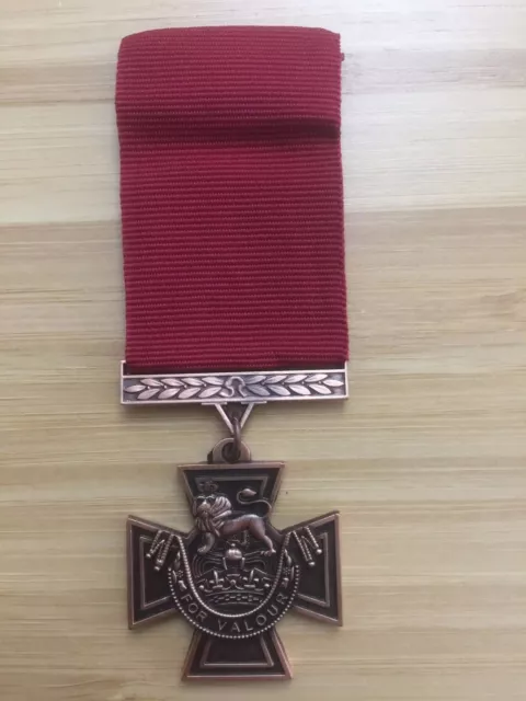 Victoria Cross Replica War Medal Ww1 / Ww2 / Afgahnistan / Irak / Vietnam / 3