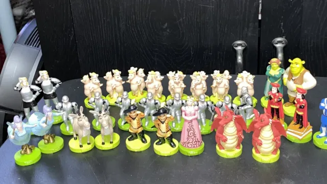 Shrek Chess Collector's Edition Hand Painted Chess Set 2004 100% Complete