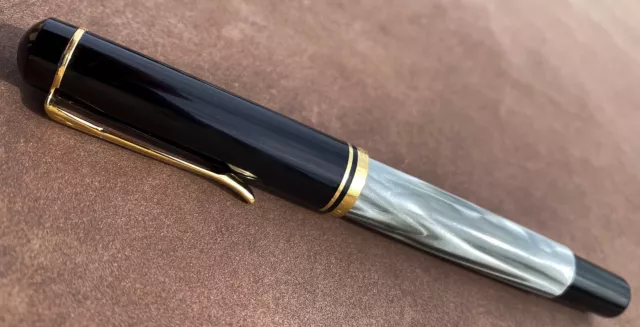 PELIKAN R200 Oldstyle Tintenroller/Rollerball, Grau Marmoriert, passend zu M200