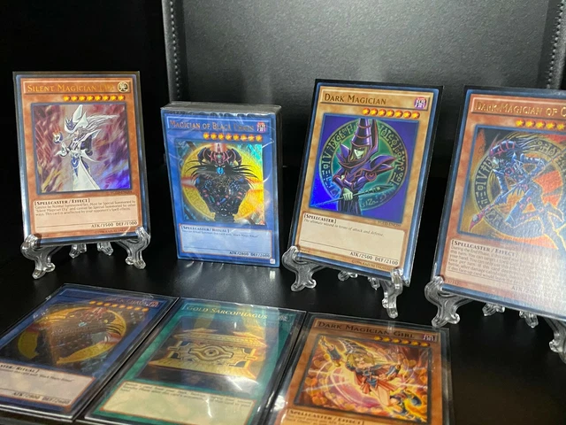 Yu-Gi-Oh! Sealed Deck with 5 Holos (Dark Magician, Dark Magician Girl) & More!!