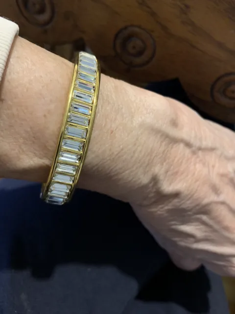 Vintage Napier Hinged Bangle Bracelet Large Rhinestones In Gold Metal Setting