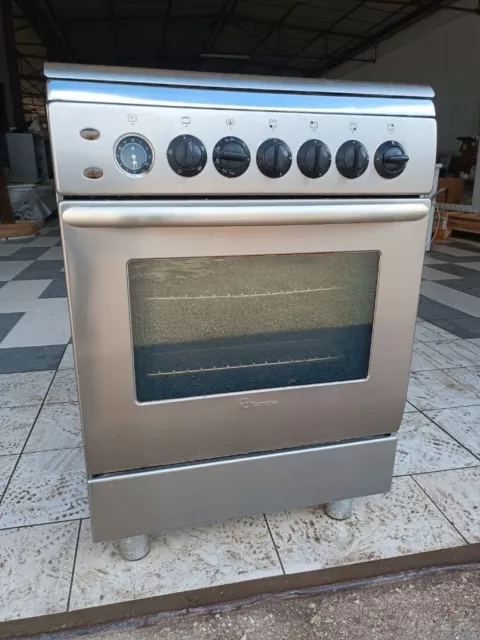 Cucina TECNOGAS 60x60 INOX 4 fuochi forno elettrico ventilato USATO RICONDIZION.