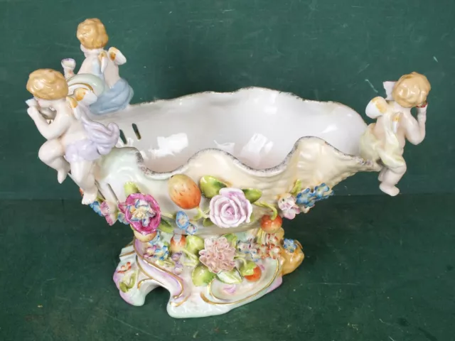 Große Porzellan Prunk Zier Schale mit aufgesetzten Engeln und Blumen Girlanden