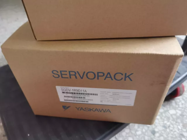 1PCS Yaskawa SGDV-1R9D11A Servo Pack NEW