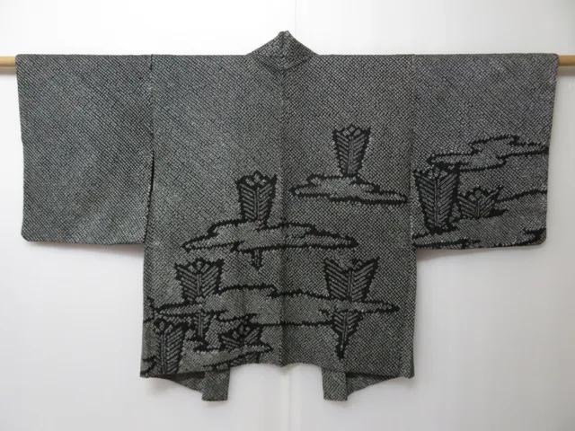 0713N01z540 Vintage Japanese Kimono Silk SHIBORI HAORI Black Pine