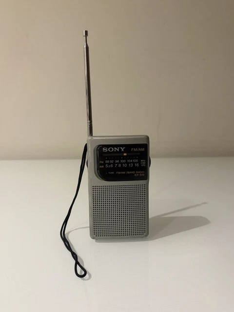 SONY ICF - 480 L 3 Band Radio (Neu und originalverpackt) in für CHF 19