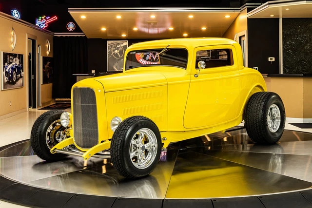1932 Ford 3-Window Coupe Street Rod