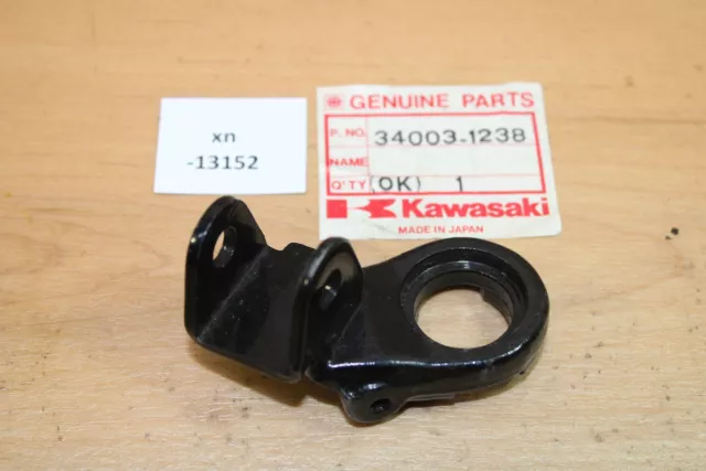 Kawasaki 34003-1238 Holder-step, Fr, Lh NOS NEU genuine xn13152