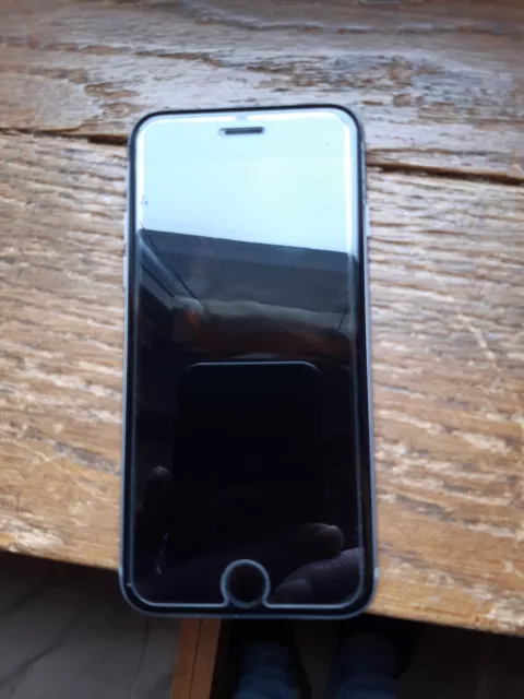 Apple iPhone 6s Plus - 32 Go - Gris sidéral (Désimlocké)