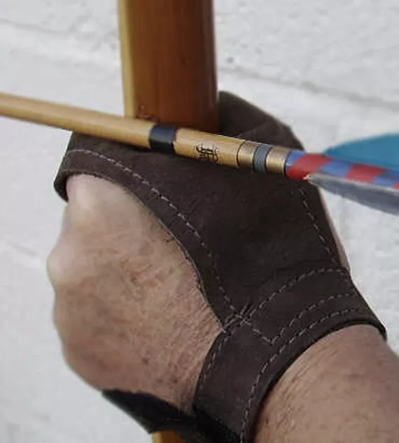 BOW HAND PROTECTOR prevents longbow arrow feathers cutting the top of your hand